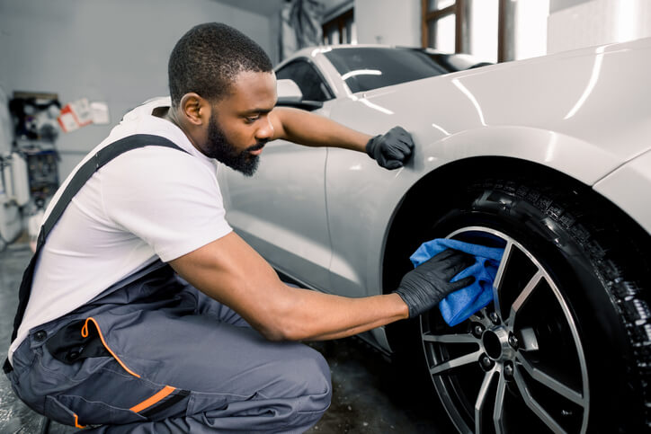 Car Detailer: What Is It? and How to Become One?